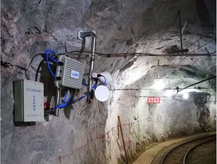 矿井内设备安装图1