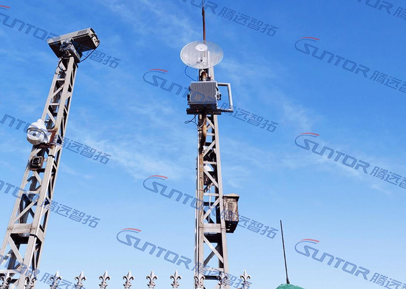 海岛发射塔.jpg 海岛发射塔.jpg