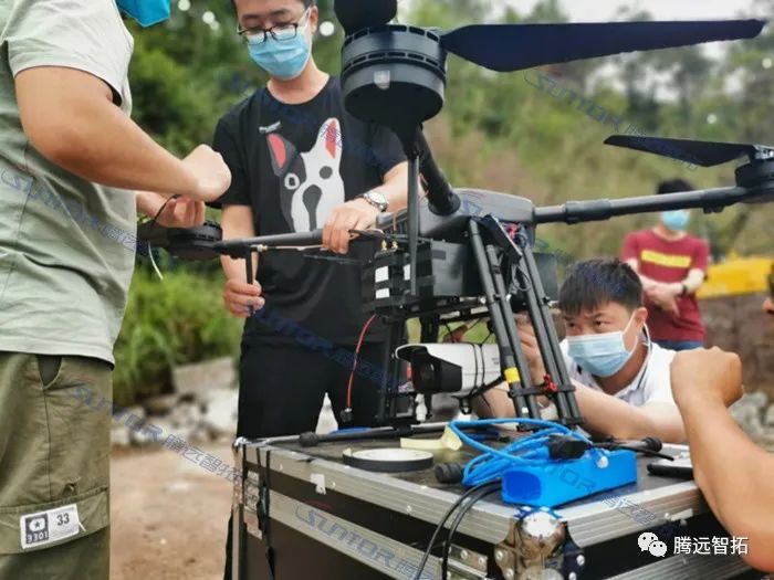演练现场无人机载设备
